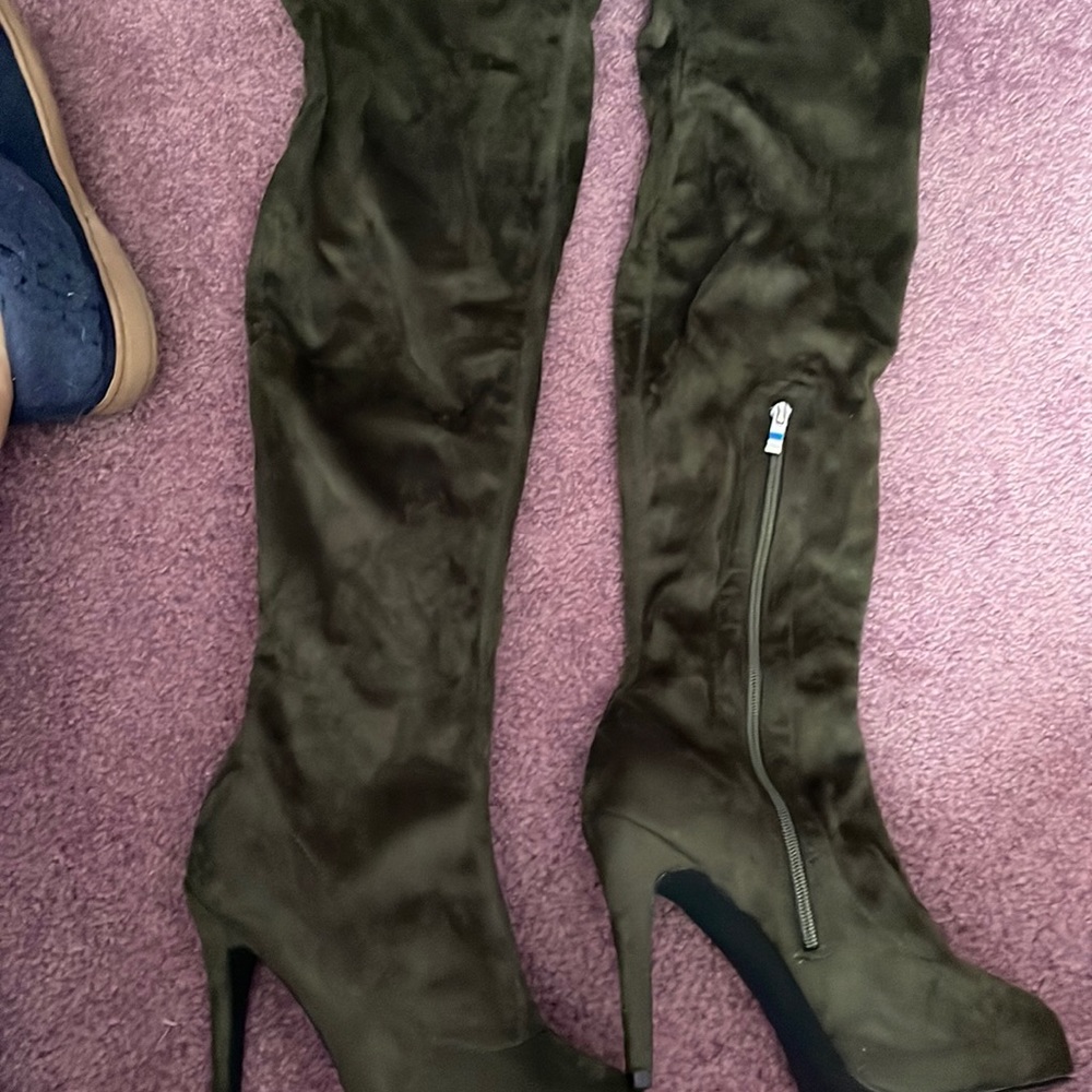 Green Army colored Boots